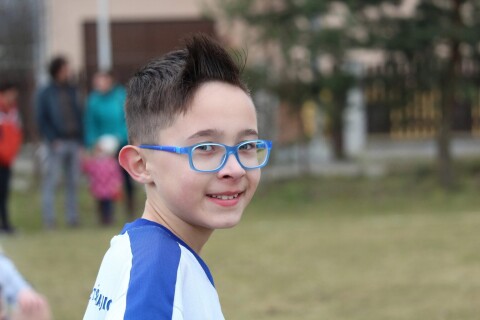 Jongen met bril 1536x1024